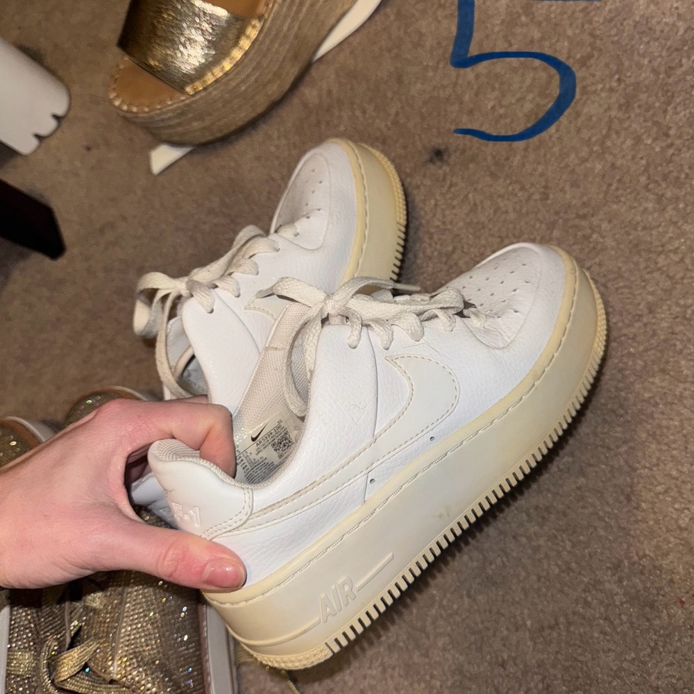 Nike Women's White Leather Low-Top Sneakers with Cream Sole